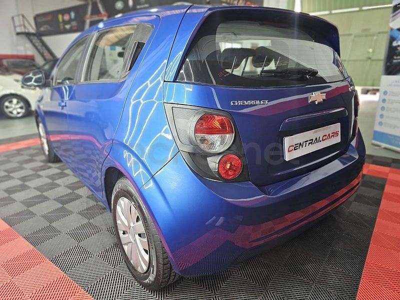 Usado Chevrolet Aveo LT 100 CV (73 kW) 2012 Azul Berlina