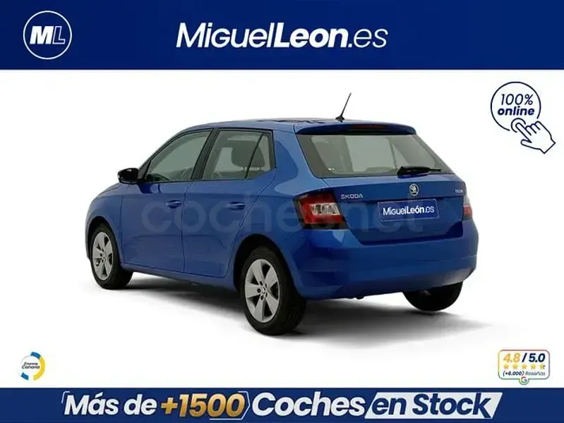 Usado Skoda Fabia Ambition 90 CV (66 kW) 2017 Azul Berlina