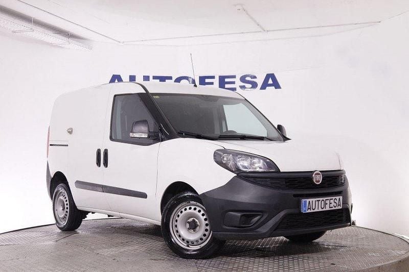 Usado Fiat Doblò 95 HP (69 kW) 2021 Branco Monovolume
