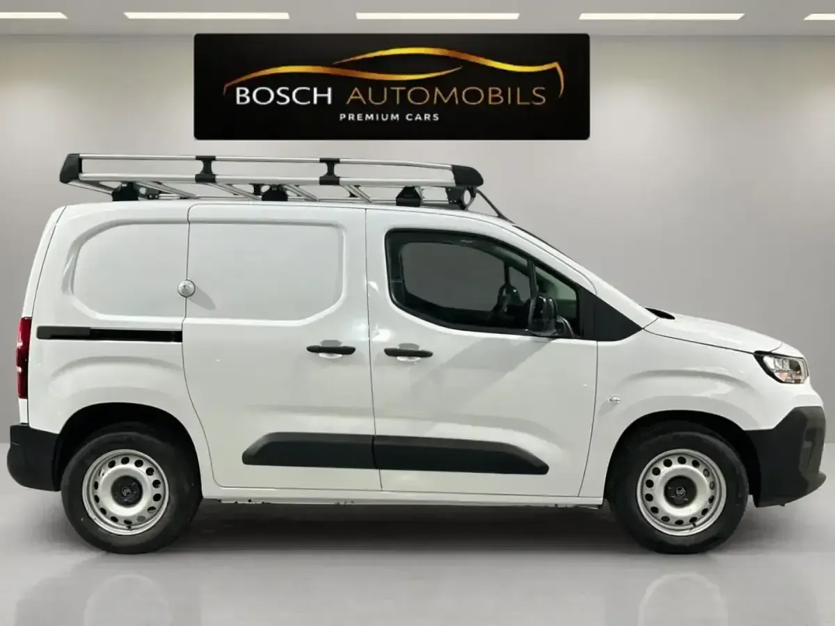 Usado Citroën Berlingo 100 CV (73 kW) 2025 Blanco Monovolumen