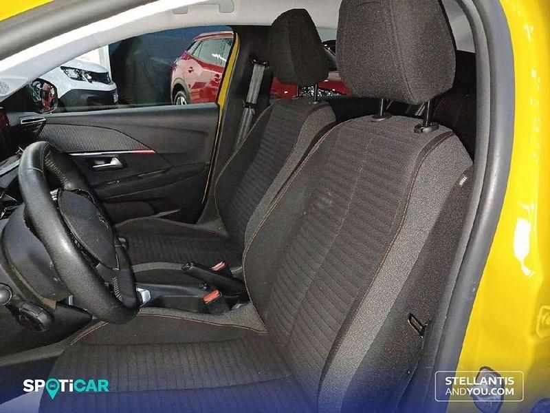 Usado Peugeot 208 Active 101 CV (74 kW) 2019 Amarillo Utilitario