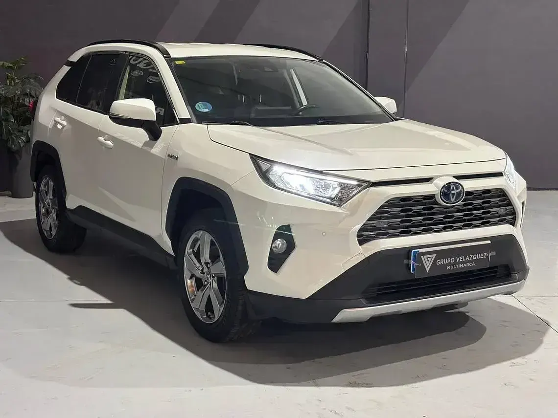 Usado Toyota RAV4 Hybrid Advance 218 CV (160 kW) 2020 Blanco SUV