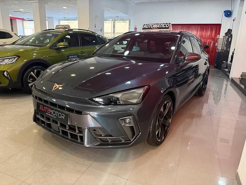 Usado Cupra Leon 150 CV (110 kW) 2025 Gris Familiar