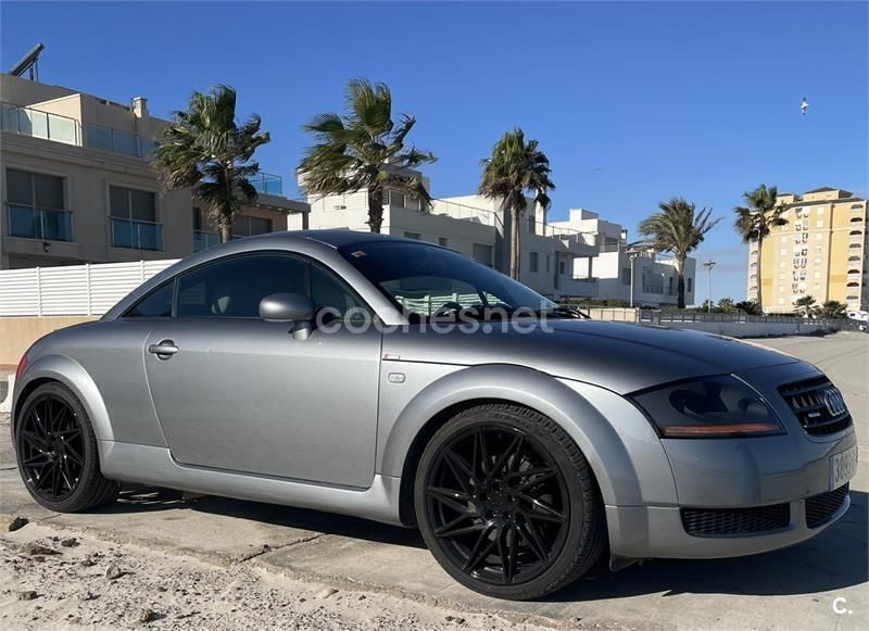 Gris / plata Usado 2005 Audi TT Coupe | 7500 € (Precio justo) - Imagen 1/4