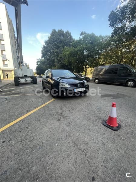 Negro Usado 2004 VW Golf IV Sportline Berlina | 2000 € (Super precio) - Imagen 1/4