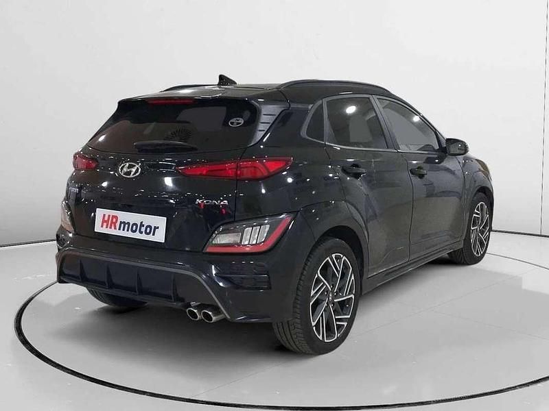Usado Hyundai Kona 121 CV (88 kW) 2023 Negro SUV