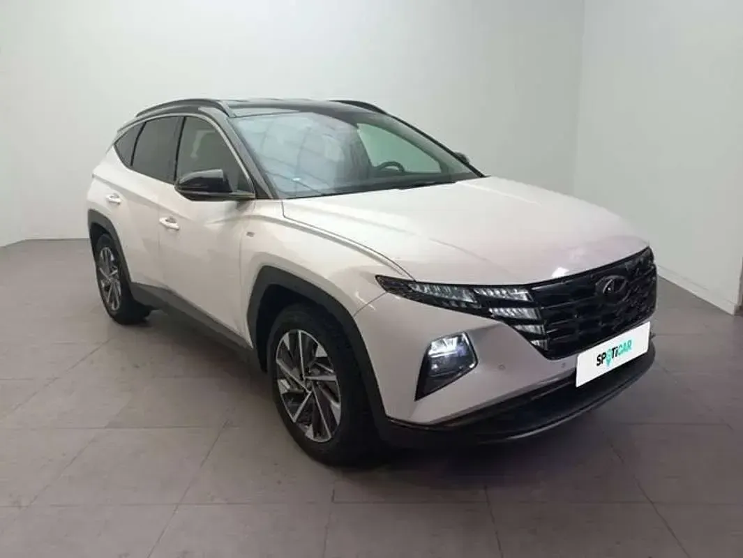 Usado Hyundai Tucson 136 CV (100 kW) 2022 Gris SUV
