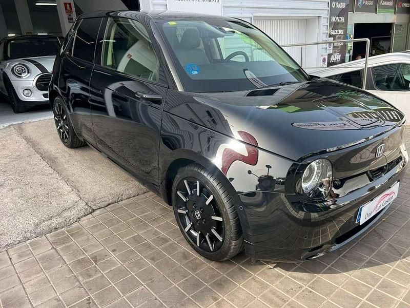 Usado Honda e Advance 113 kW (154 CV) 2021 Negro Utilitario