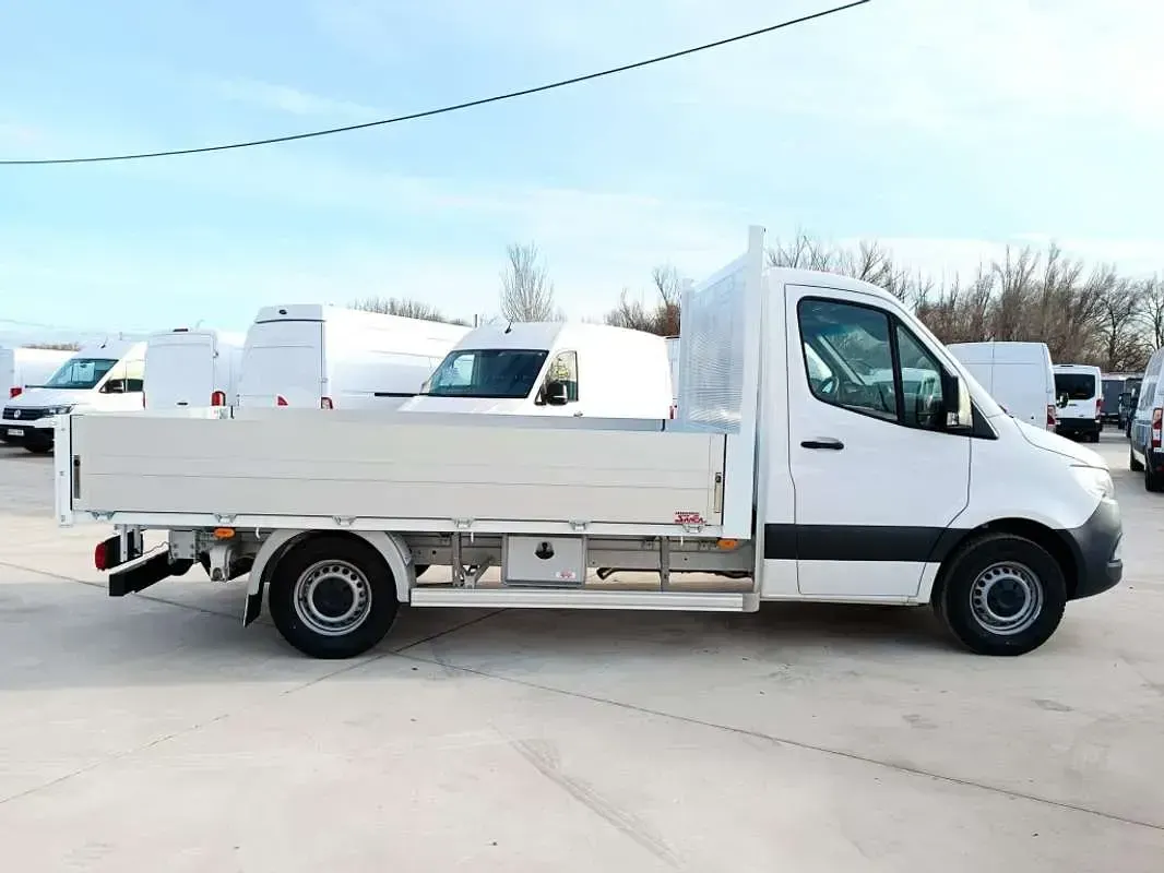 Nuevo Mercedes Sprinter 150 CV (110 kW) 2025 Blanco Van