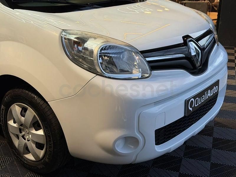 Usado Renault Kangoo SE 90 CV (66 kW) 2020 Rojo Monovolumen