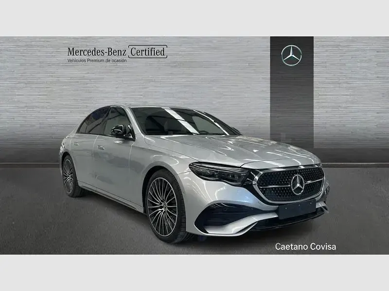 Nuevo Mercedes E220 197 CV (144 kW) 2026 Gris / plata Berlina