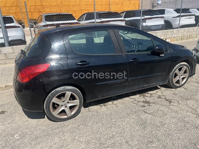 Usado Peugeot 308 Sport 110 CV (80 kW) 2007 Negro Utilitario
