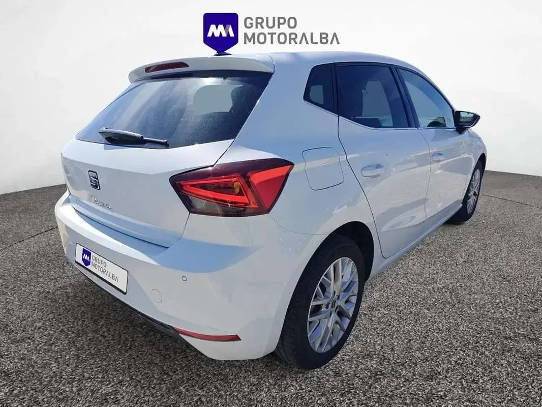 Usado Seat Ibiza XCELLENCE 116 CV (85 kW) 2025 Blanco Utilitario