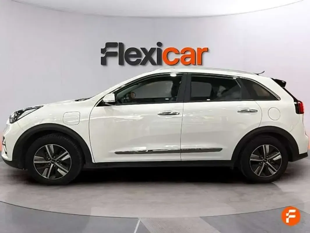 Usado Kia Niro 141 CV (103 kW) 2022 Blanco SUV