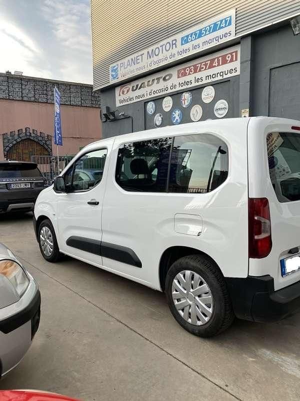 Usado Citroën Berlingo Live 76 CV (55 kW) 2020 Amarillo Monovolumen