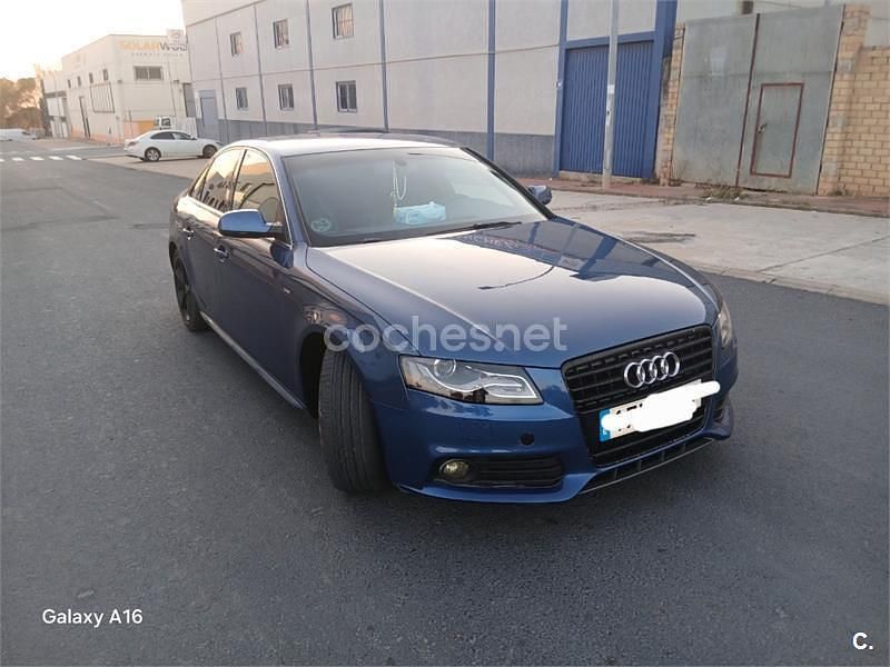 Usado Audi A4 143 CV (105 kW) 2010 Azul Berlina
