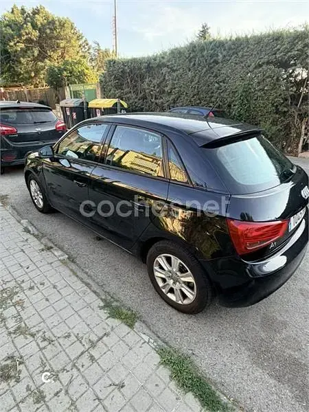 Usado Audi A1 Sportback Ambition 86 CV (63 kW) 2012 Negro Utilitario