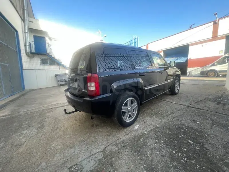 Usado Jeep Patriot Limited 140 CV (102 kW) 2008 Negro SUV