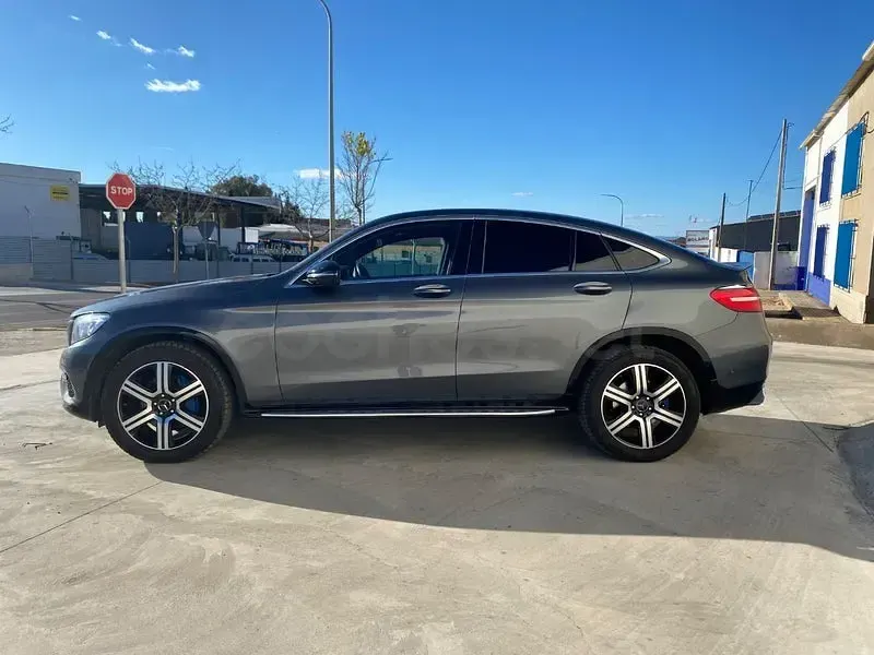 Usado Mercedes GLC350 258 CV (189 kW) 2019 Gris / plata SUV