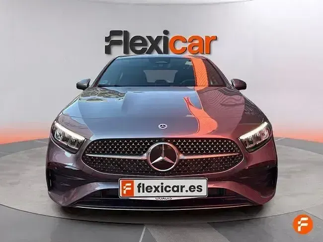 Usado Mercedes A200 150 CV (110 kW) 2024 Gris Berlina