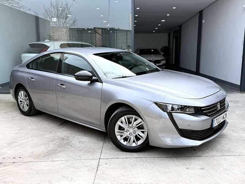 Usado Peugeot 508 Active 131 CV (96 kW) 2022 Plateado Berlina