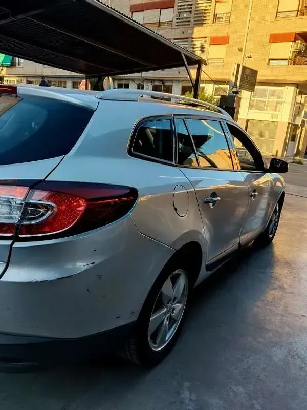 Usado Renault Mégane III Business 86 CV (63 kW) 2009 Utilitario