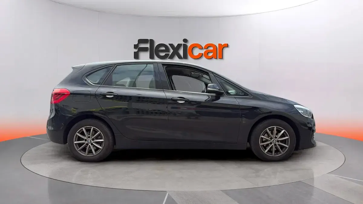 Usado BMW 216 Active Tourer 116 CV (85 kW) 2018 Azul Monovolumen