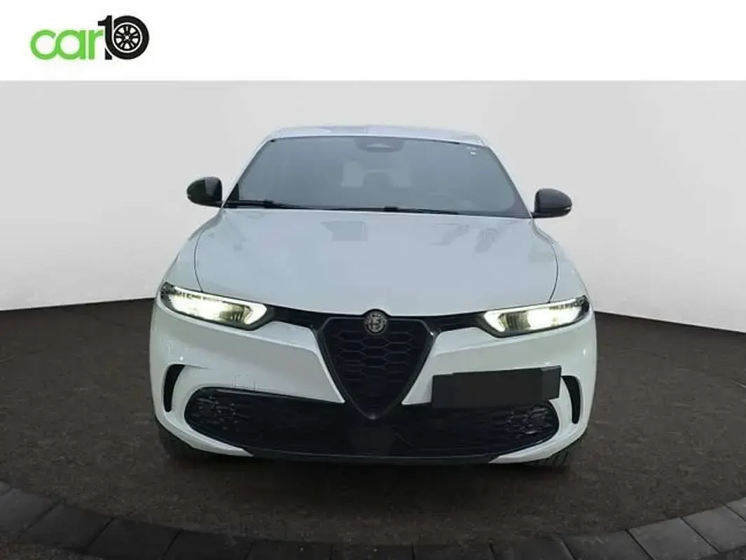 Usado Alfa Romeo Tonale Sprint 131 CV (96 kW) 2022 Blanco SUV