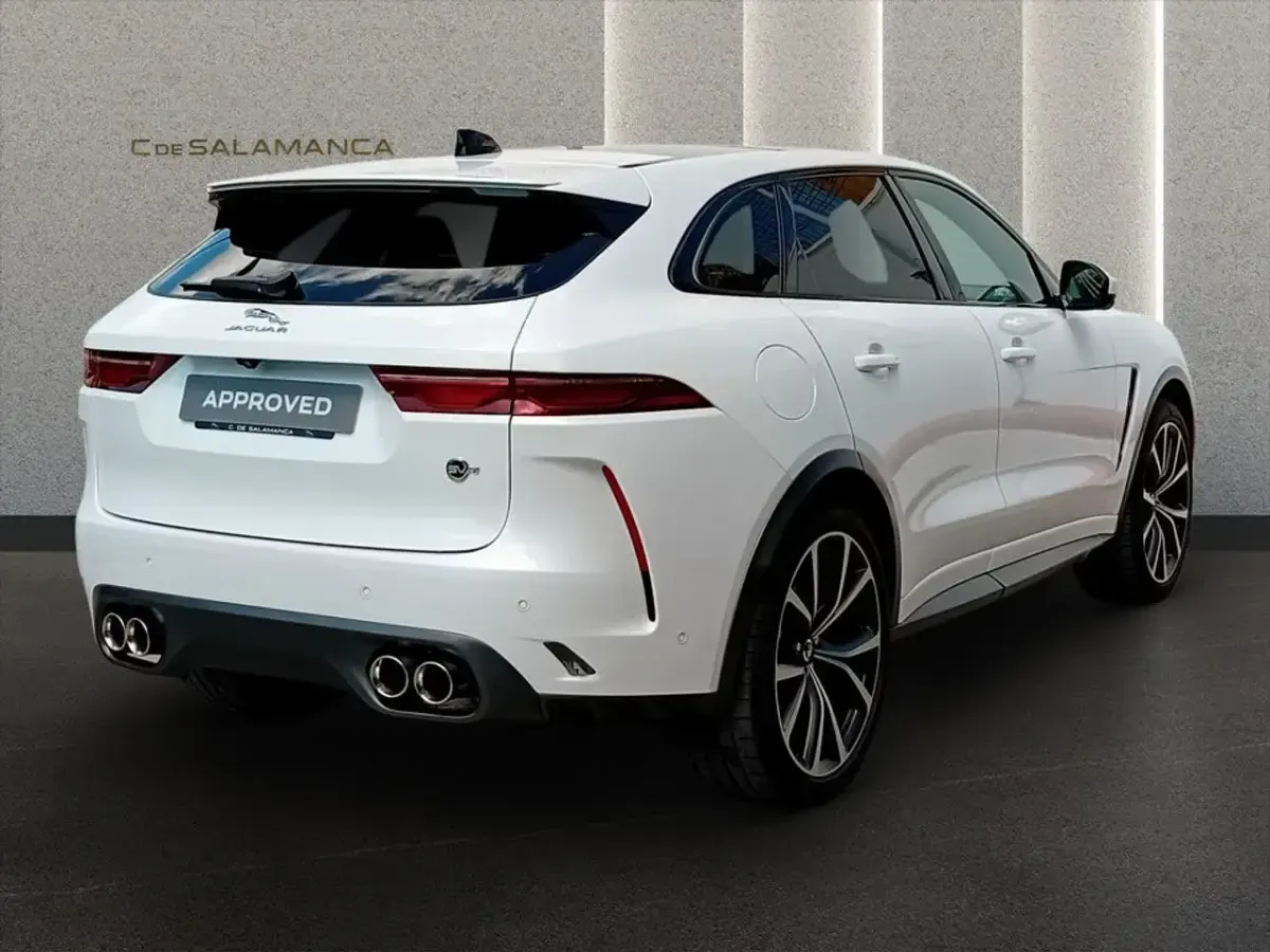 Usado Jaguar F-Pace SVR 551 CV (405 kW) 2024 Blanco SUV