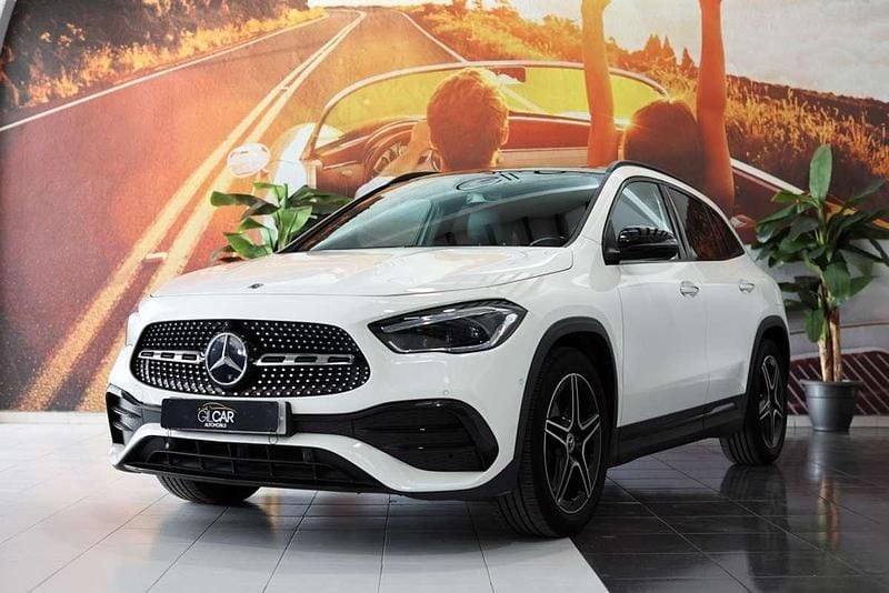 Blanco Usado 2022 Mercedes GLA200 SUV | 32.400 € - Imagen 1/4