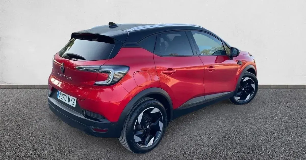 Usado Renault Captur Techno 100 CV (73 kW) 2025 SUV