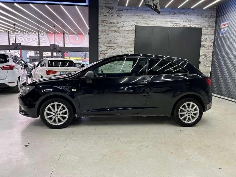Usado Seat Ibiza Reference 69 CV (50 kW) 2013 Negro Utilitario
