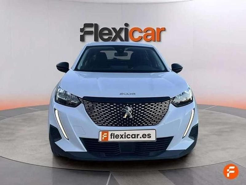 Usado Peugeot 2008 Active 110 CV (80 kW) 2022 Blanco SUV