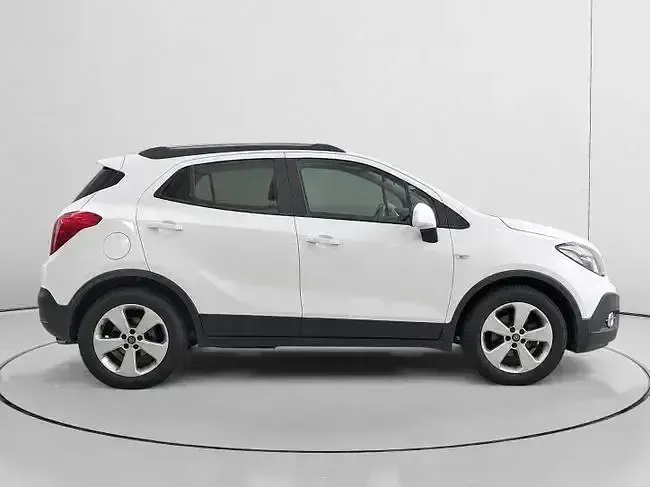 Usado Opel Mokka Selective 136 CV (100 kW) 2015 Blanco SUV