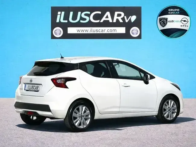 Używany Nissan Micra Acenta 101 KM (74 kW) 2020 Biały Hatchback