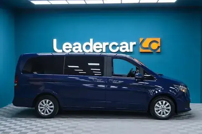 Usado Mercedes V220 163 CV (119 kW) 2021 Azul Monovolumen