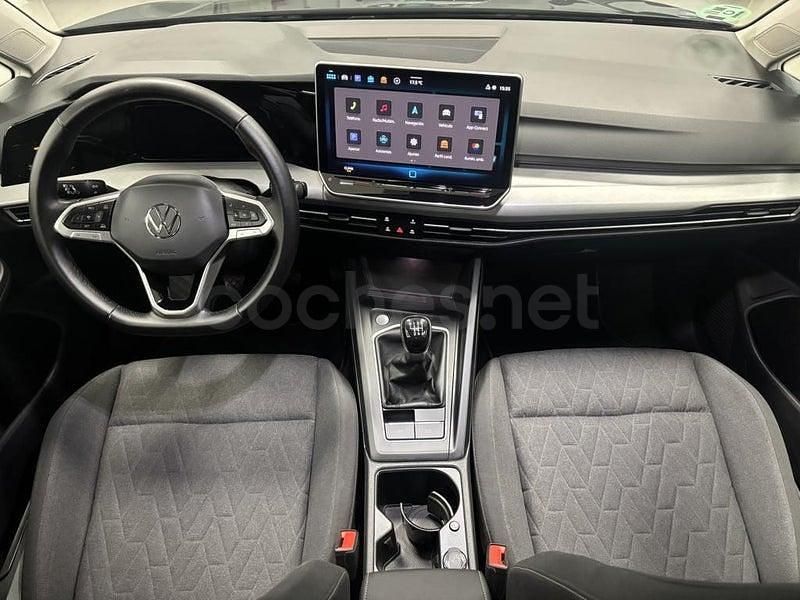 Usado VW Golf VIII 115 CV (84 kW) 2025 Negro Berlina