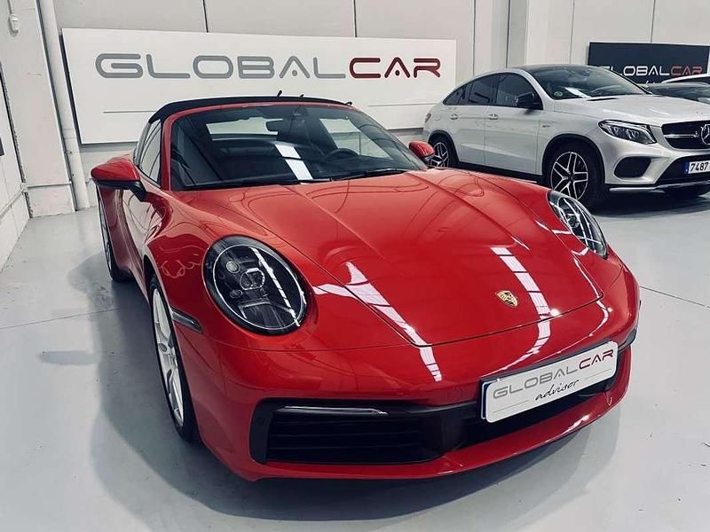 Usado Porsche 992 385 CV (283 kW) 2023 Rojo Coupe
