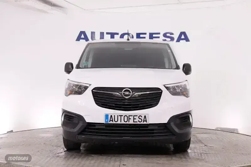 Usado Opel Combo 100 CV (73 kW) 2022 Blanco Monovolumen