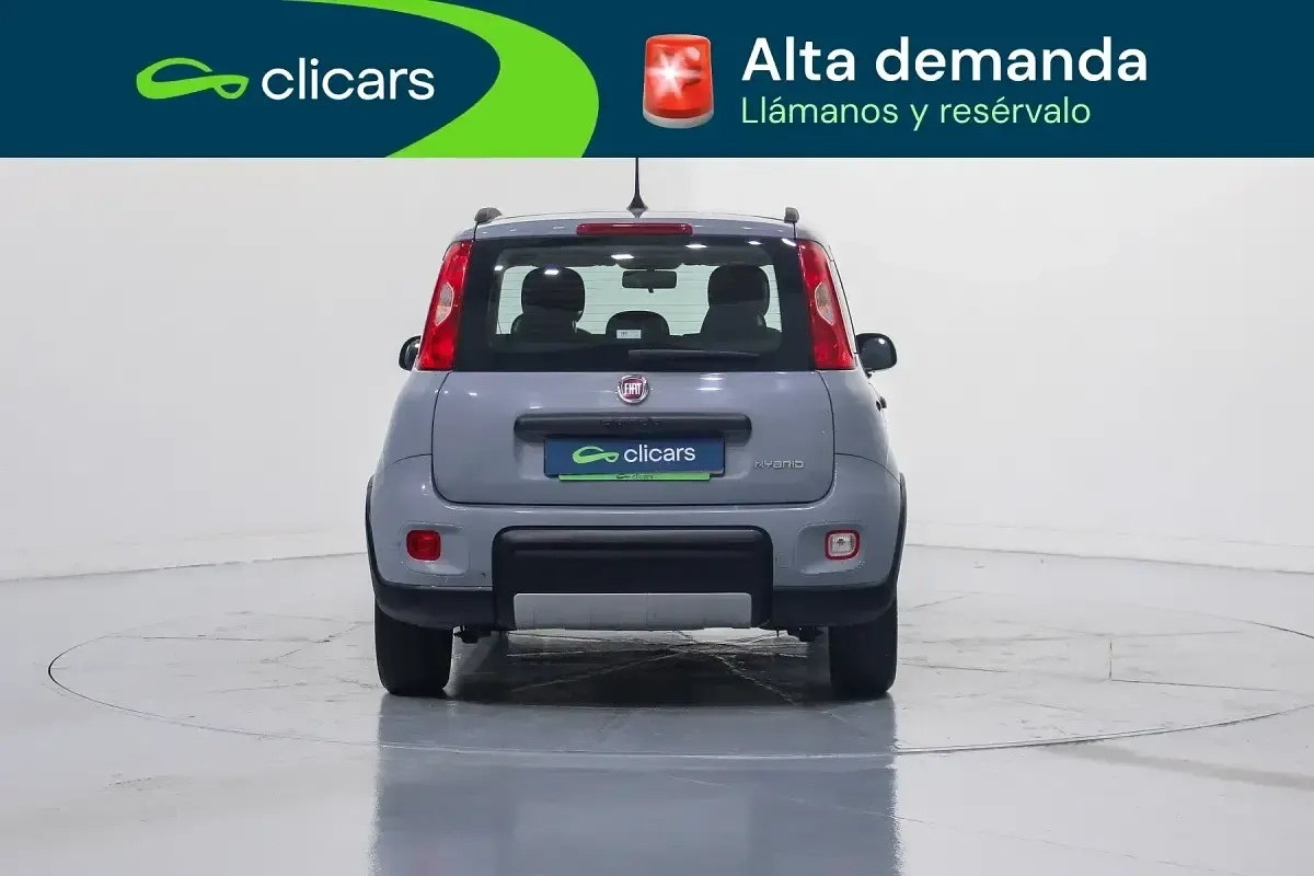 Usado Fiat Panda 70 CV (51 kW) 2023 Gris Utilitario