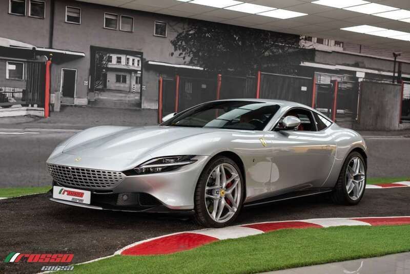 Gris Usado 2021 Ferrari Roma Coupe | 239.999 € - Imagen 1/4