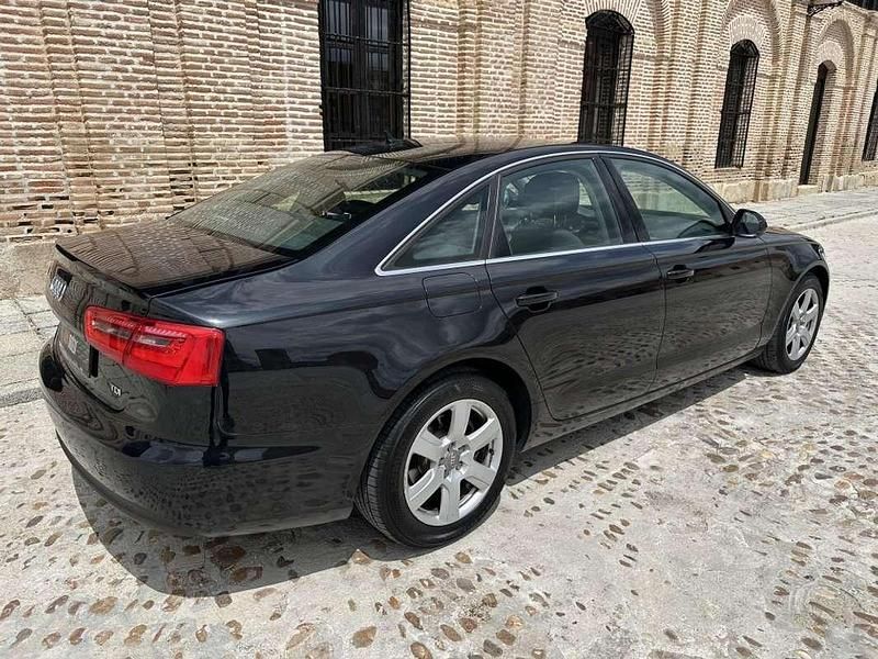 Usado Audi A6 177 CV (130 kW) 2013 Negro Berlina