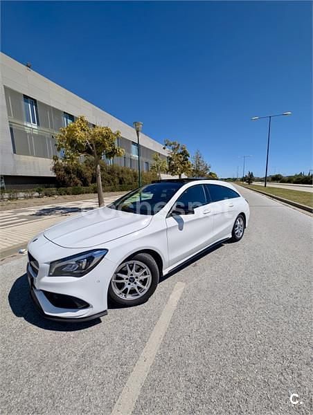 Usado Mercedes CLA200 Shooting Brake 156 CV (114 kW) 2018 Blanco Familiar