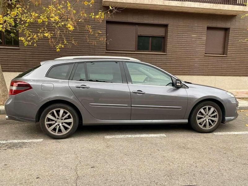 Usado Renault Laguna III GT 131 CV (96 kW) 2011 Gris Familiar