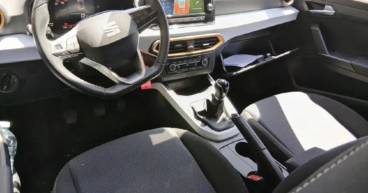 Usado Seat Arona Style 115 CV (84 kW) 2025 SUV