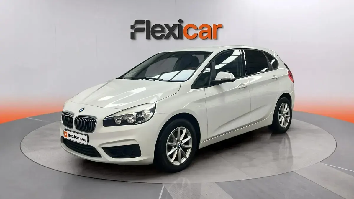Usado BMW 216 Active Tourer 116 CV (85 kW) 2016 Blanco Monovolumen