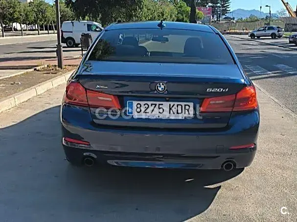 Usado BMW 520 Comfort Edition 190 CV (139 kW) 2017 Azul Berlina