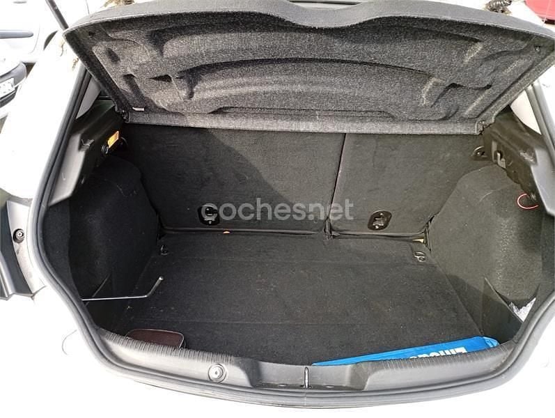 Usado Alfa Romeo Giulietta Progression 105 CV (77 kW) 2011 Blanco Berlina