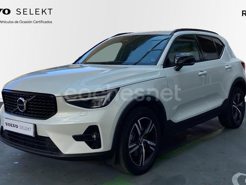 Blanco Nuevo 2025 Volvo XC40 Plus SUV | 41.500 € (Precio justo) - Imagen 1/4
