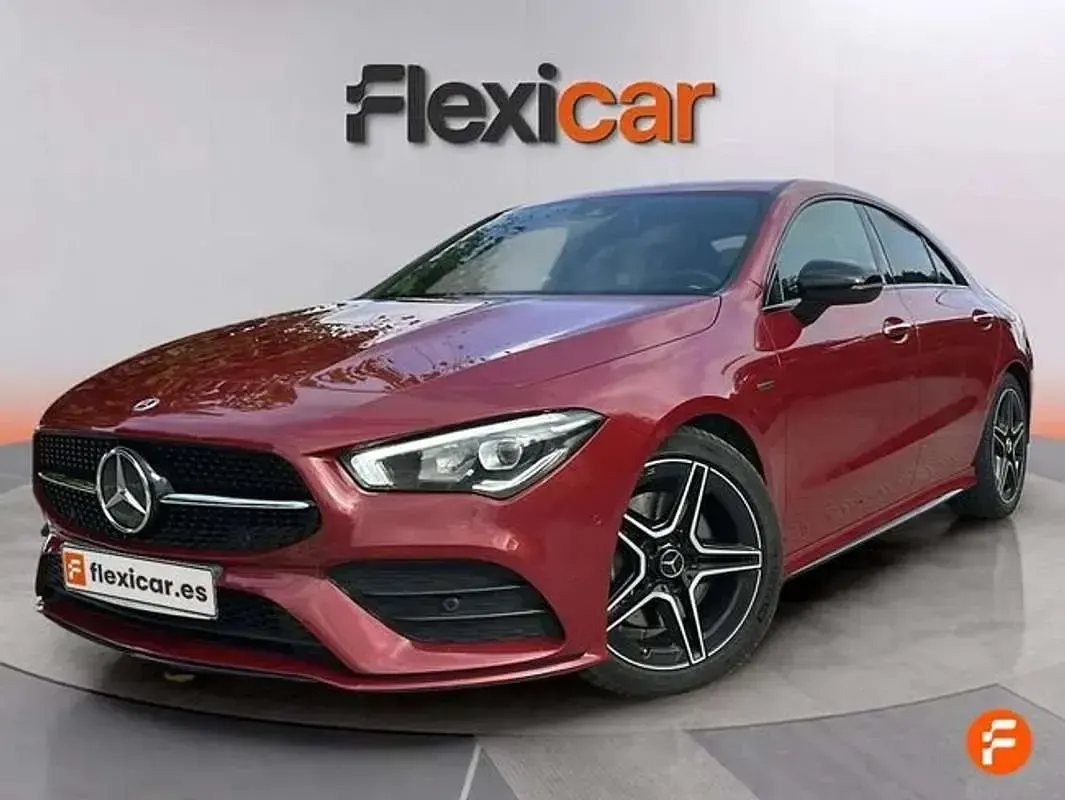 Usado Mercedes CLA200 150 CV (110 kW) 2021 Burdeos Coupe
